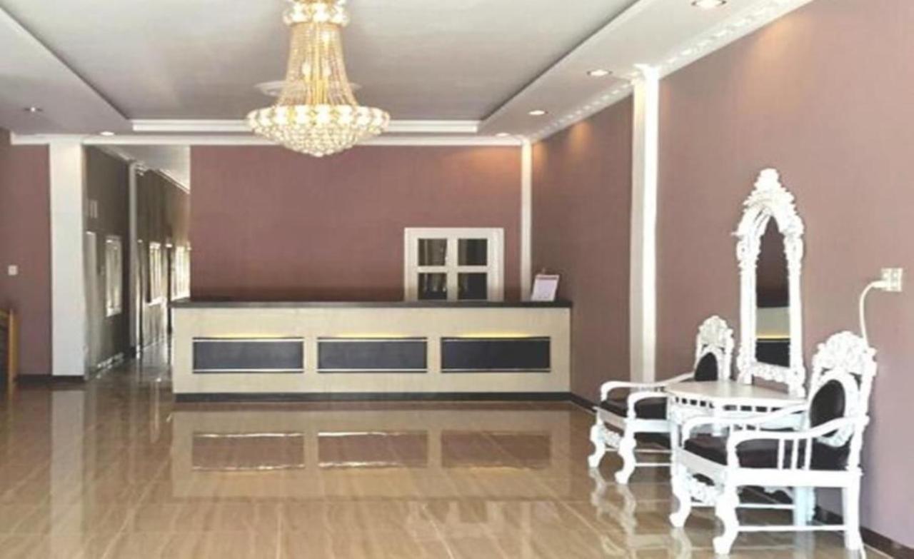 Hotel Graha Soeltan Sunggal Bagian luar foto